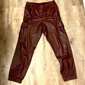 BCBG MaxAzria faux leather burgundy trulack pants m, sz.M